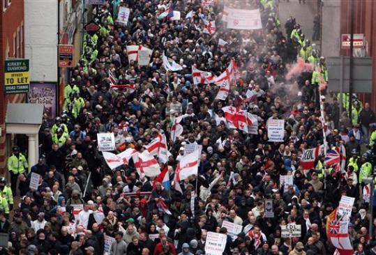 EDL march in Luton
